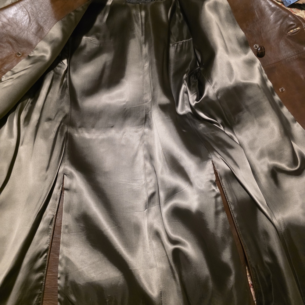 Men's Tan Leather Double-Breasted Trench Coat - Picture 5 of 10